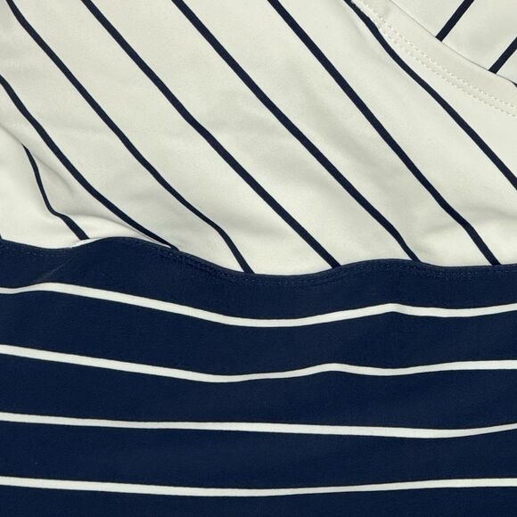 Kona Sol Navy Striped V-Neck Full Coverage One Piece Swimsuit Size S (4-6) New! - Picture 3 of 10